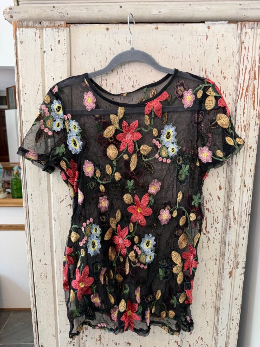BOUTIQUE HIPPEE HARVEST EMBROIDERED MESH TOP - Picture 2 of 4
